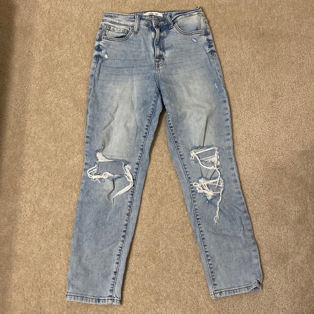 Buckle Willow & Root Mom Jeans. Size 26